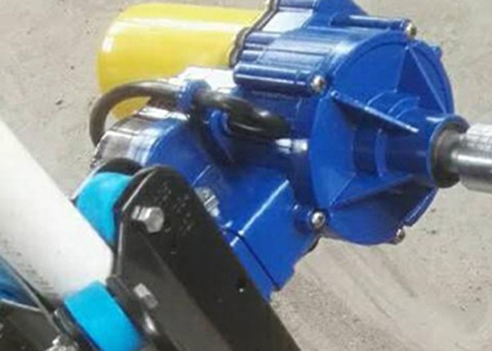 What does the greenhouse film rolling machine bring to the staff What does the greenhouse film rolling machine bring to the staff